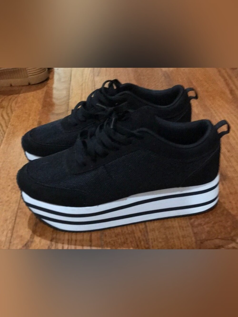 NEW BLACK SNEAKERS